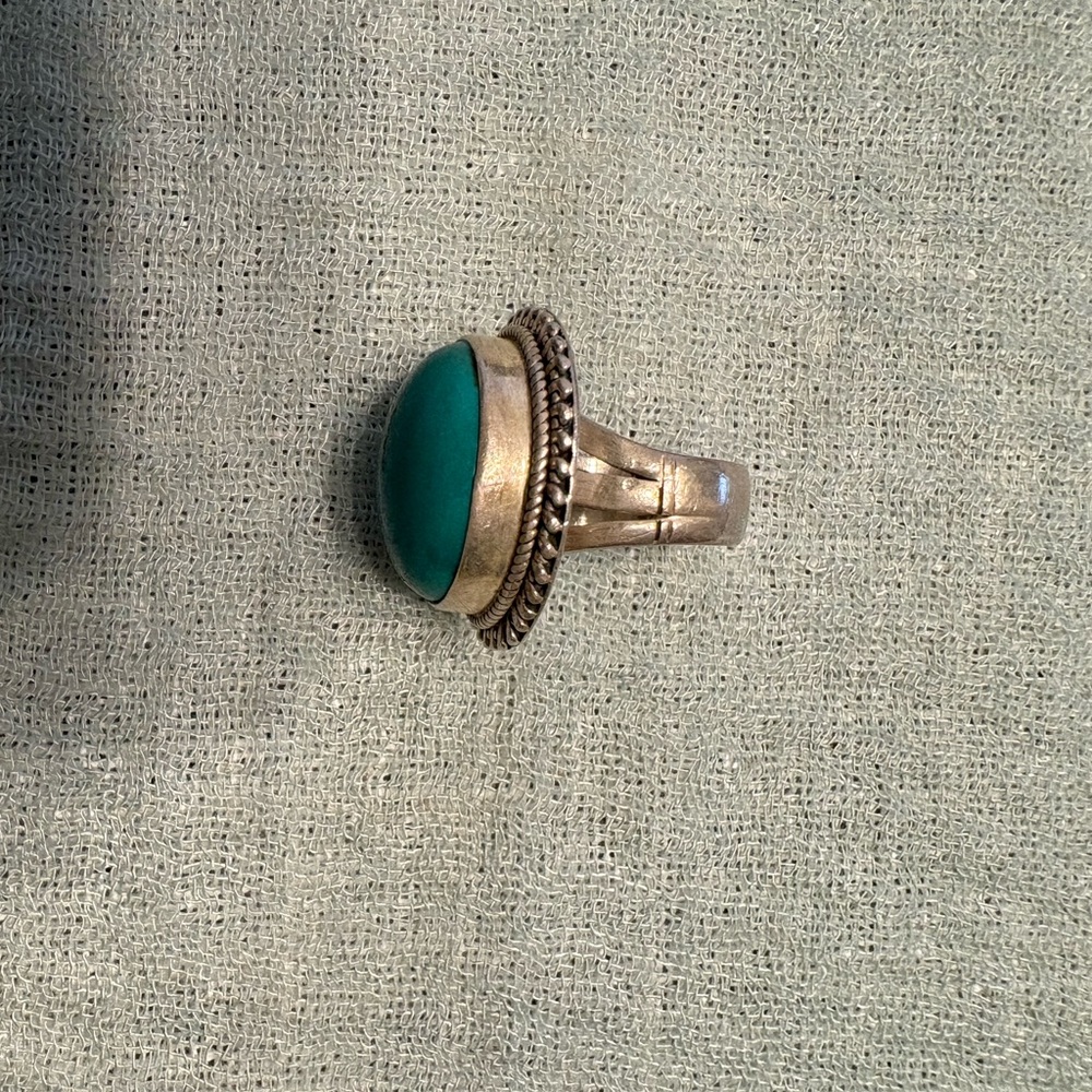 Vintage Turquoise Accent stone Sterling Silver Ring